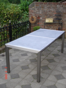 rvs tafel met blauwsteen